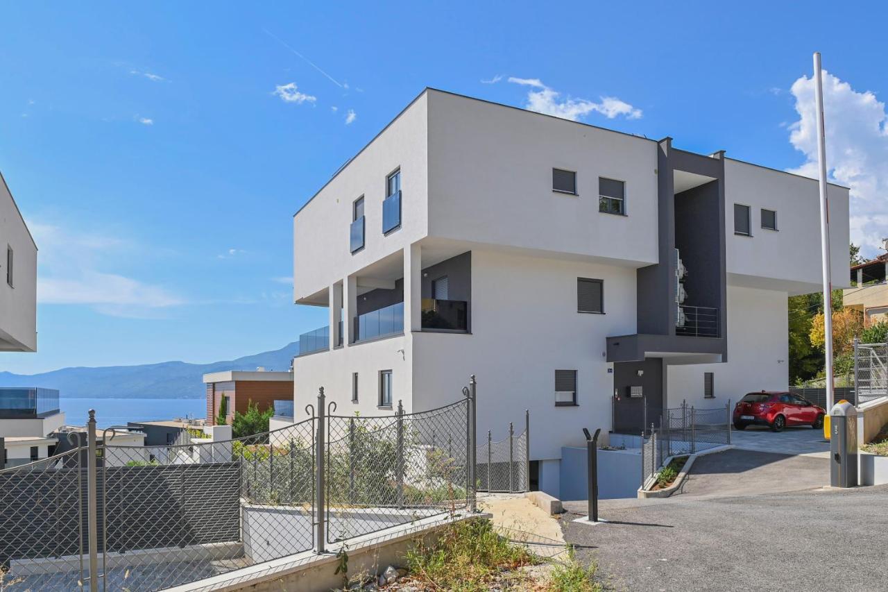 Sea View Deluxe Apartment Rijeka Exterior foto