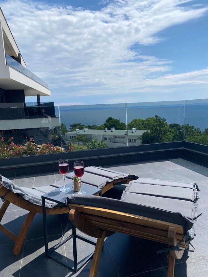 Sea View Deluxe Apartment Rijeka Exterior foto